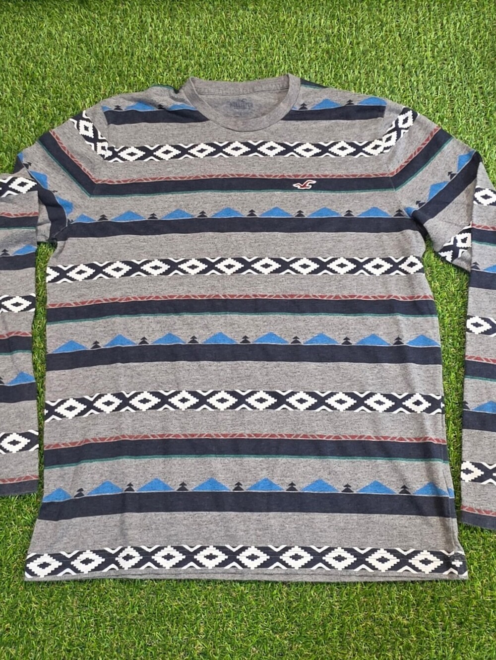 Hollister Men's Long Sleeve Crew Neck Shirt Size Large Gray,
